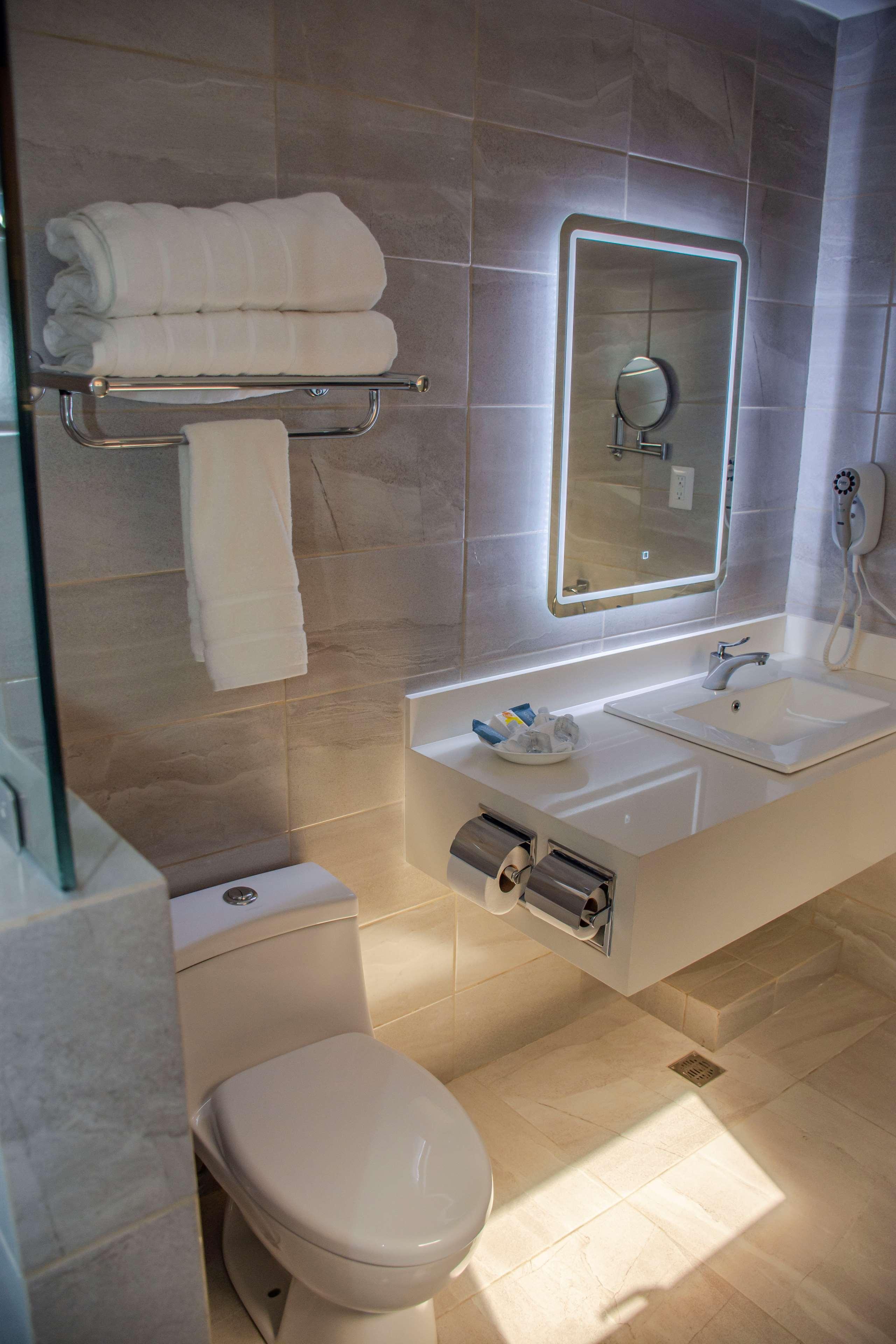 Hotel Western Stofella 4*