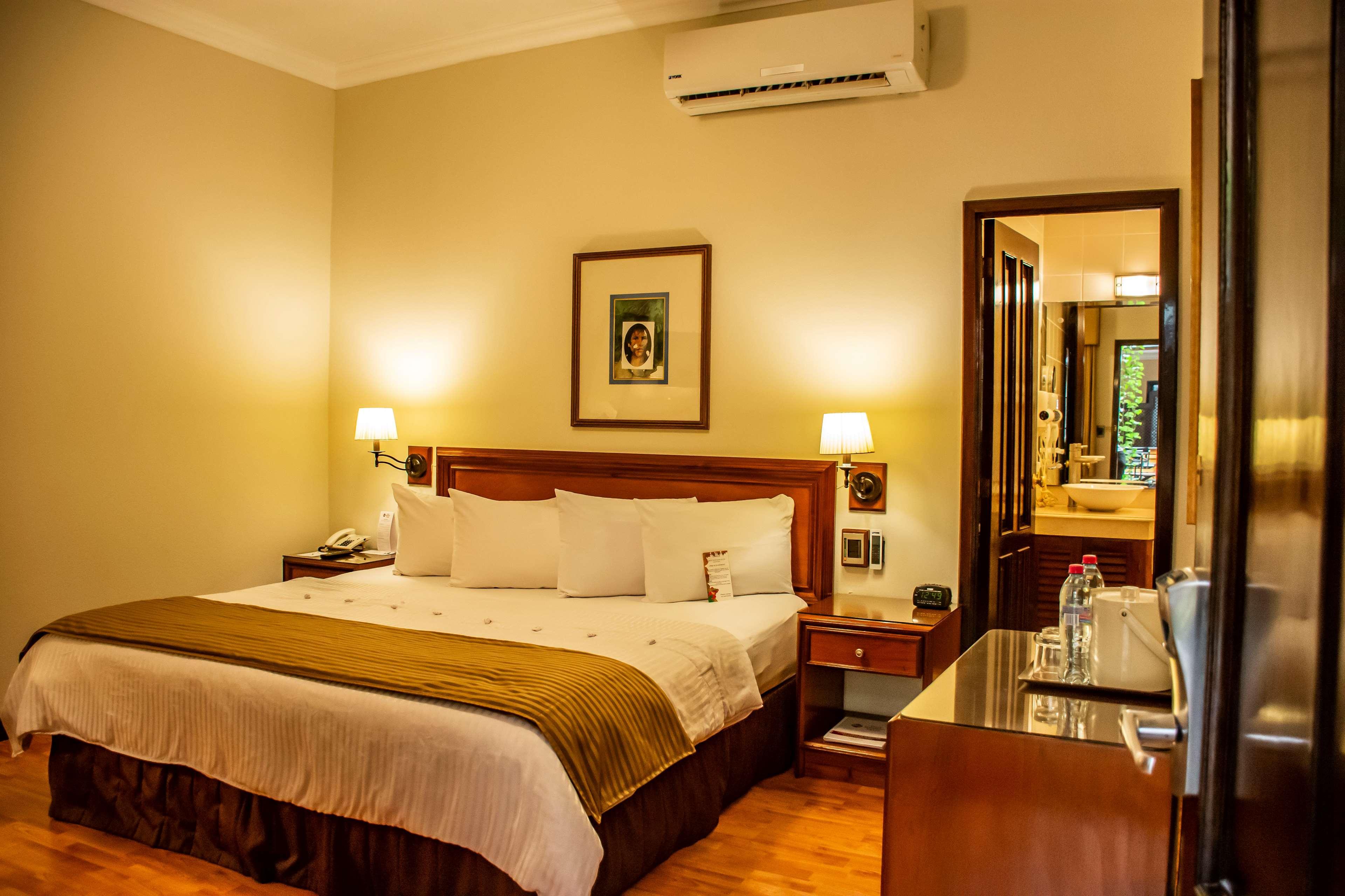 Western Stofella Hotel 4*