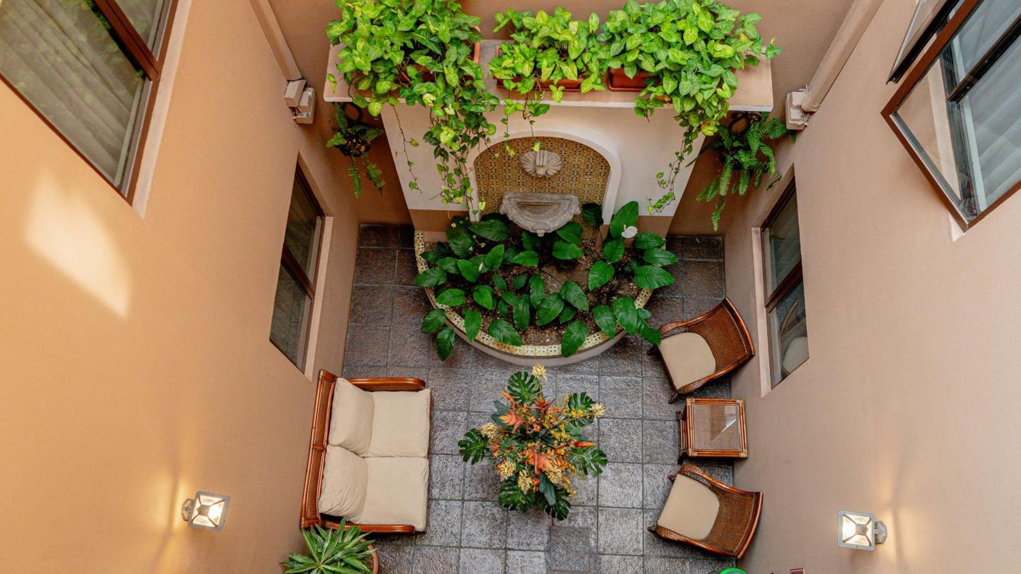 Hotel Western Stofella 4*